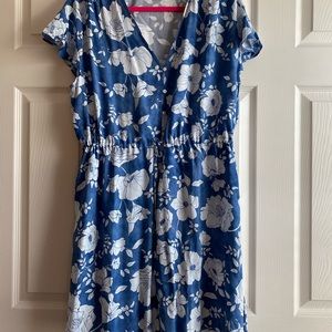 Gap blue and white floral dress!
